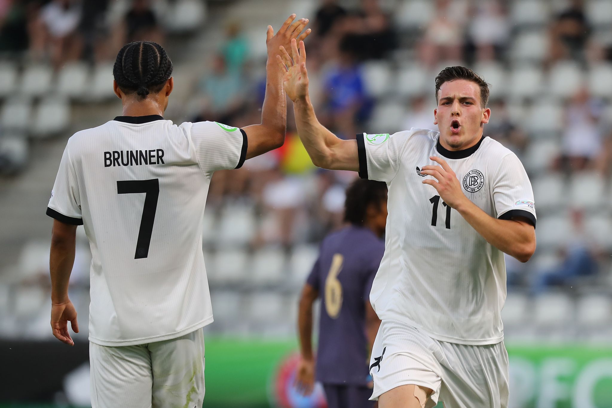 5:5 nach 5:1 gegen England: Deutscher U19 droht EM-Aus
