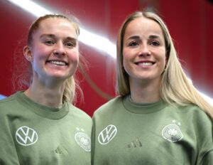 Vom Strand zur Schinderei: DFB-Frauen starten Vorbereitung