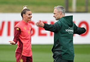 DFB-Frauen: Kader-Bekanntgabe in künstlicher Landschaft