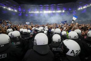 Fanhilfen beklagen harte Polizeieinsätze – GdP widerspricht