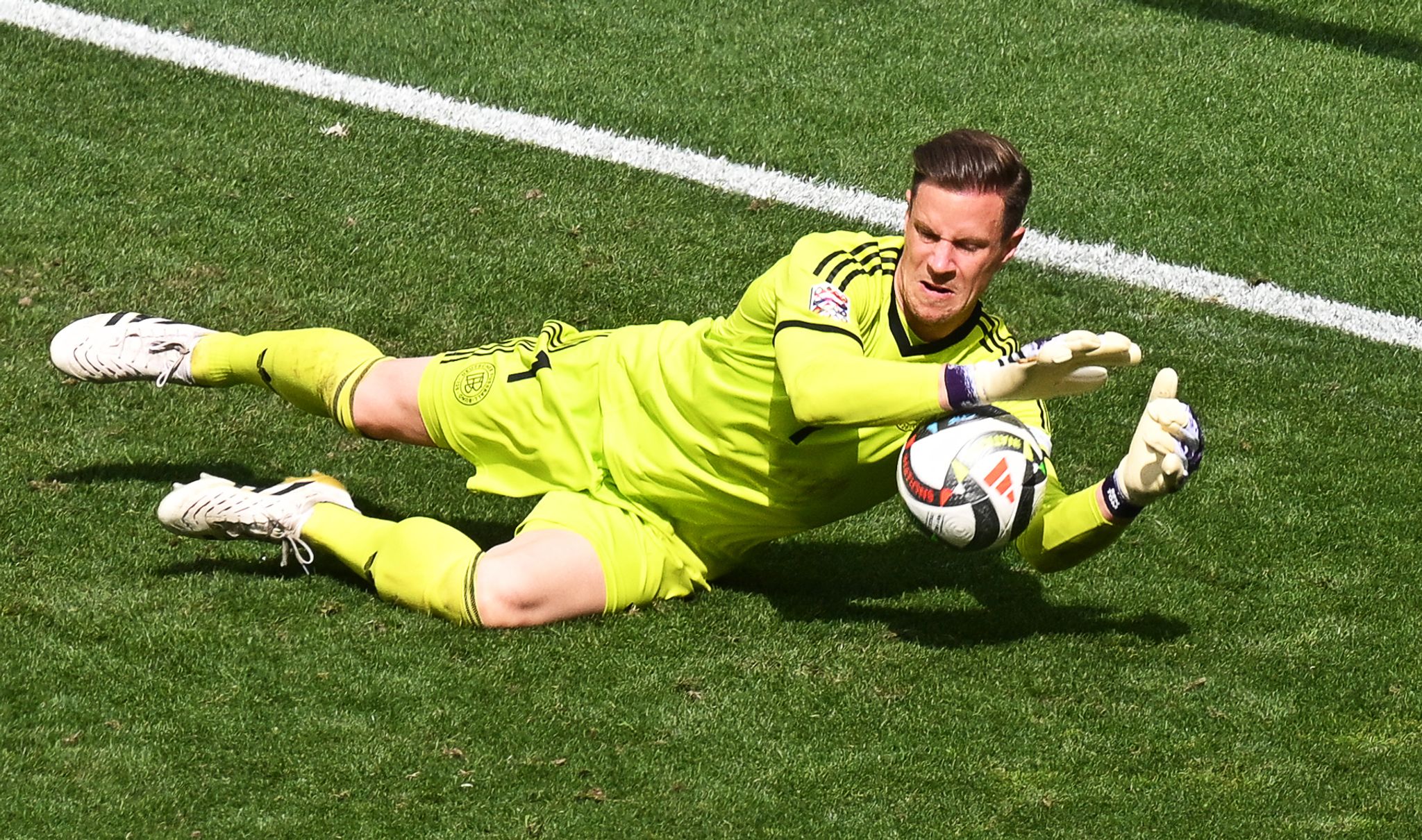Barcelona: Ter Stegen am Rücken operiert