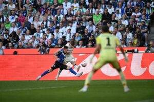 Glücklicher Punktgewinn für den HSV bei schwachem 0:0