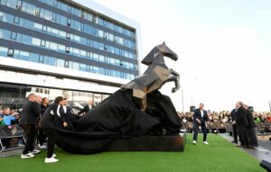 Borussia setzt sich zum 125. Jubiläum ein Fohlen-Denkmal
