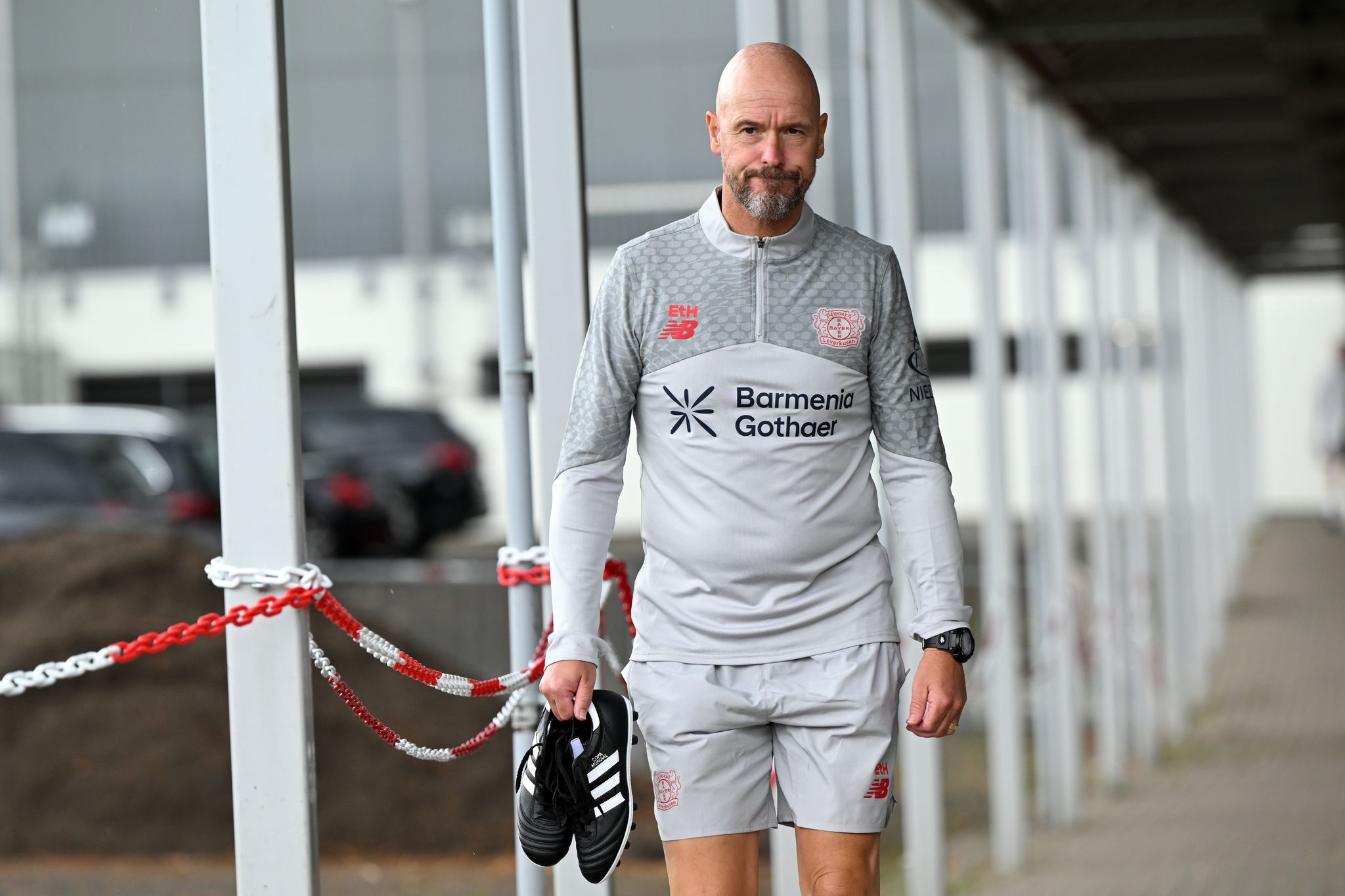 Blitz-Aus von ten Hag in Leverkusen – wer folgt als Trainer?