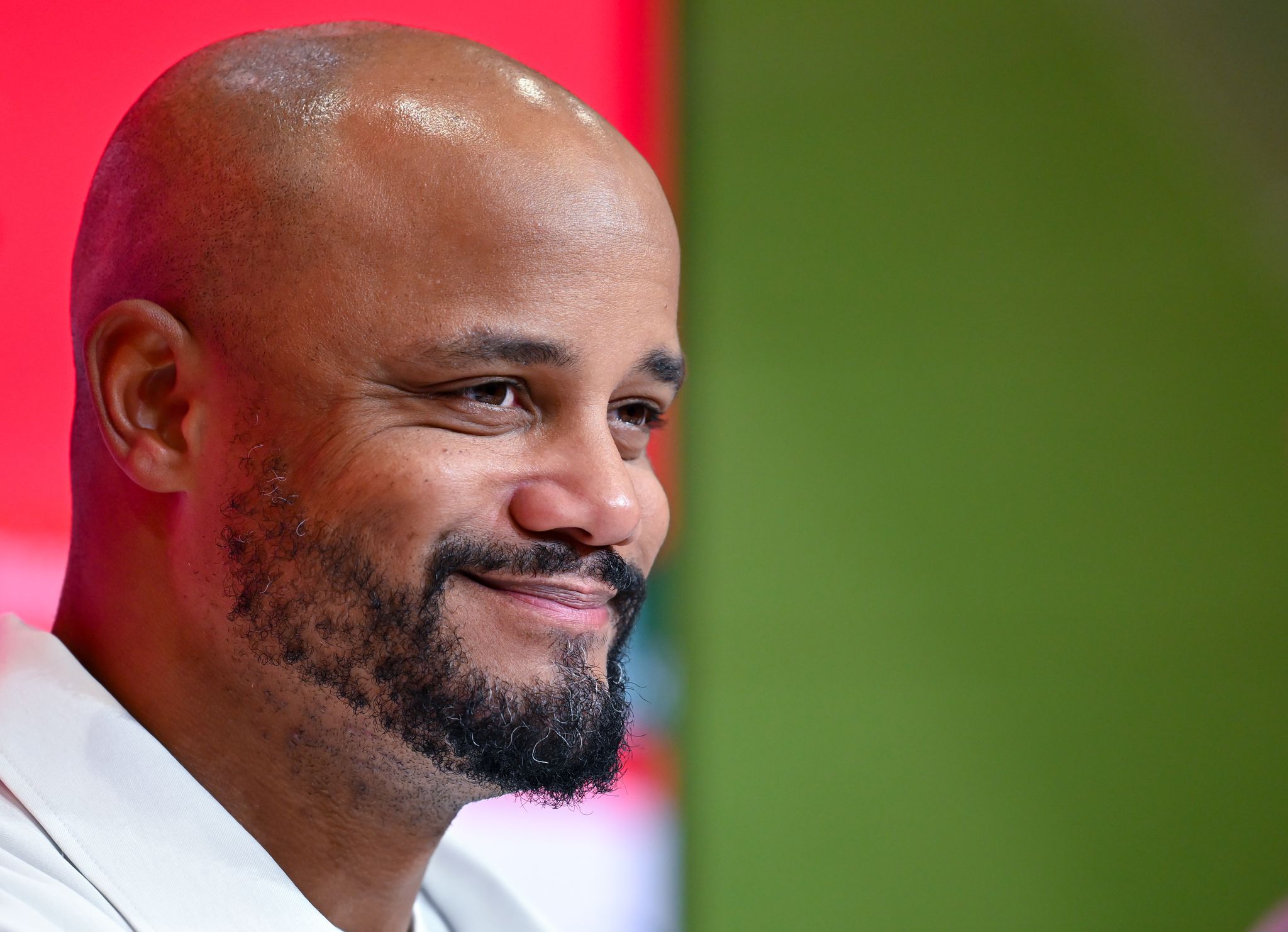 Trainer Kompany verlängert vorzeitig beim FC Bayern