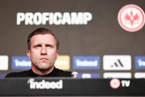 Eintracht auf Trainersuche: Nur ein Spiel für Schmitt?