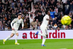 Viele Pfiffe: Real Madrid siegt in der Nachspielzeit