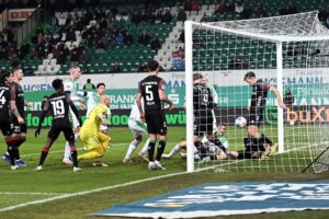 Spektakel in Fürth – 4:5 im Kellerduell gegen Magdeburg