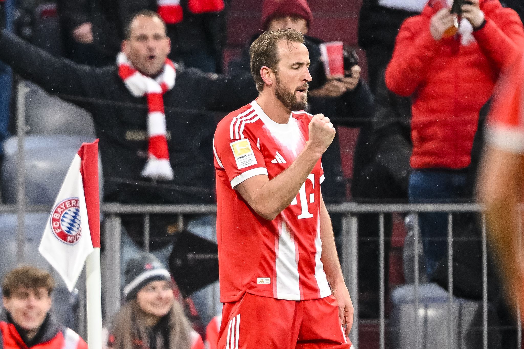 Bayern macht es nach Kane-Doppelpack spannend – Davies raus