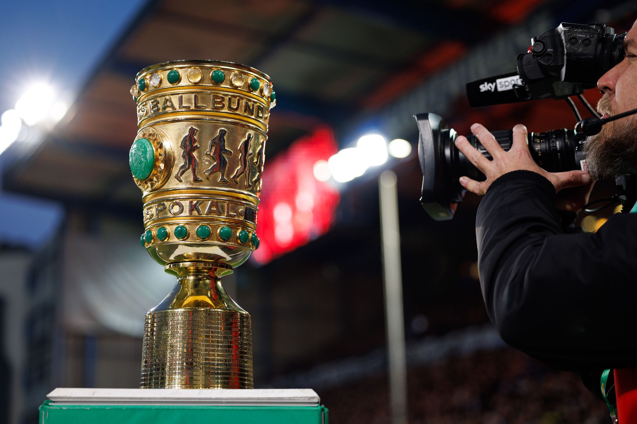 Pokal-Kracher Bayer gegen Bayern – VfB empfängt Freiburg